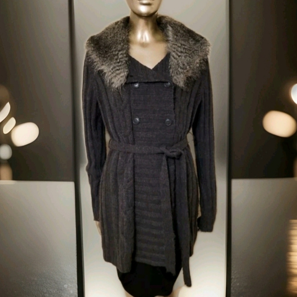 NWOT Double Breasted Tie Front Faux Chinchilla Fur Sweater Coat Sz M